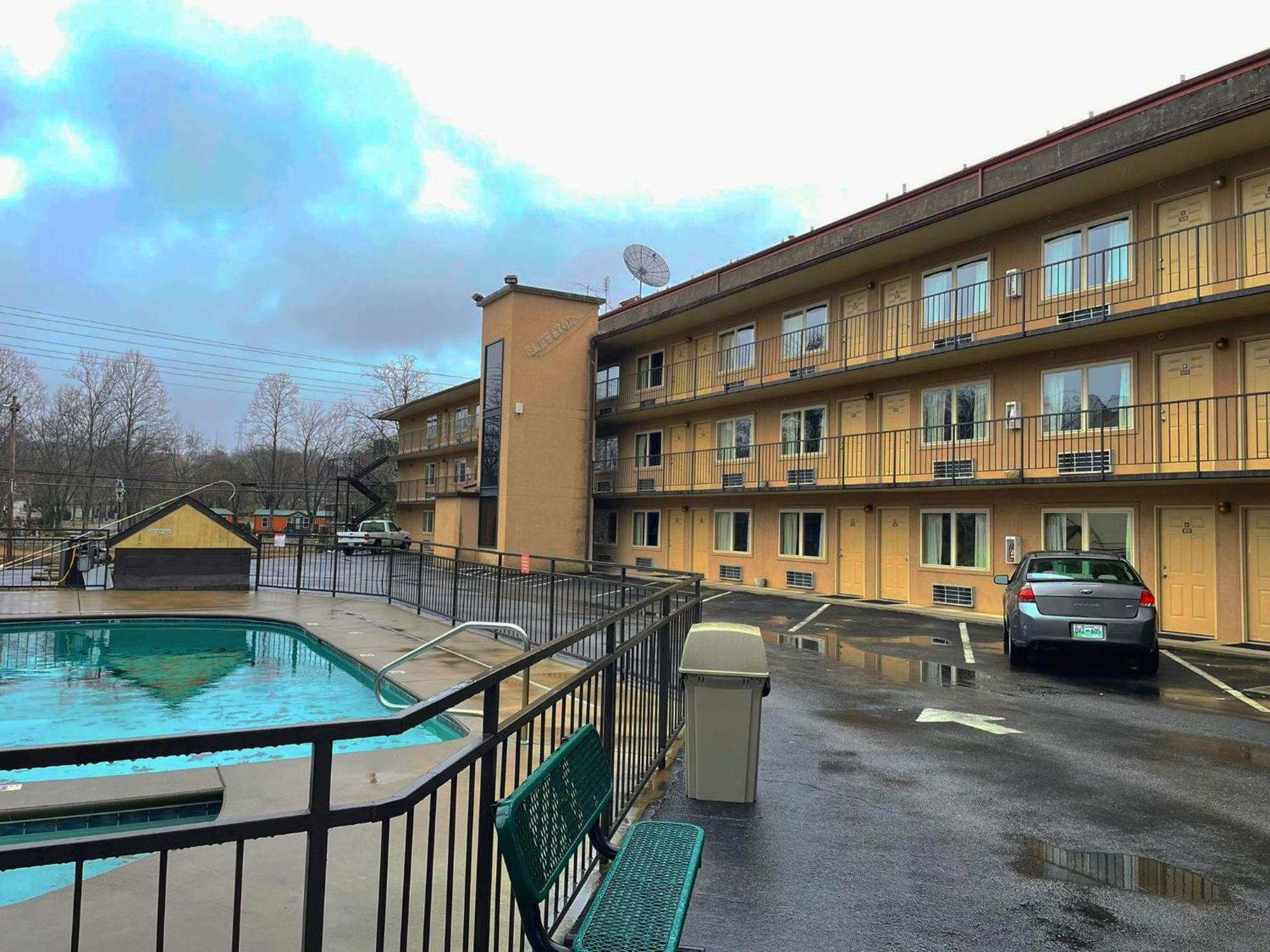 Tennessee Mountain Lodge 鸽子谷 外观 照片
